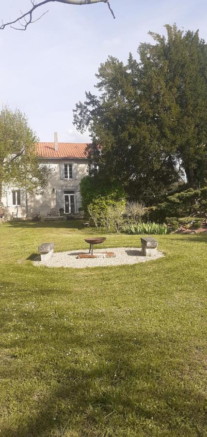 Maison Blanche Cherval Exteriér fotografie
