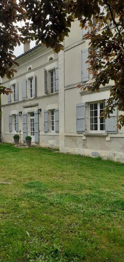Maison Blanche Cherval Exteriér fotografie